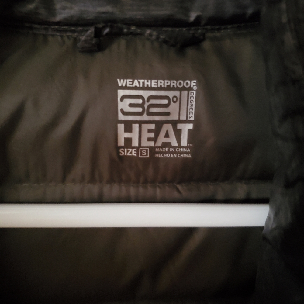 32 Degrees Vest - Picture 3 of 6